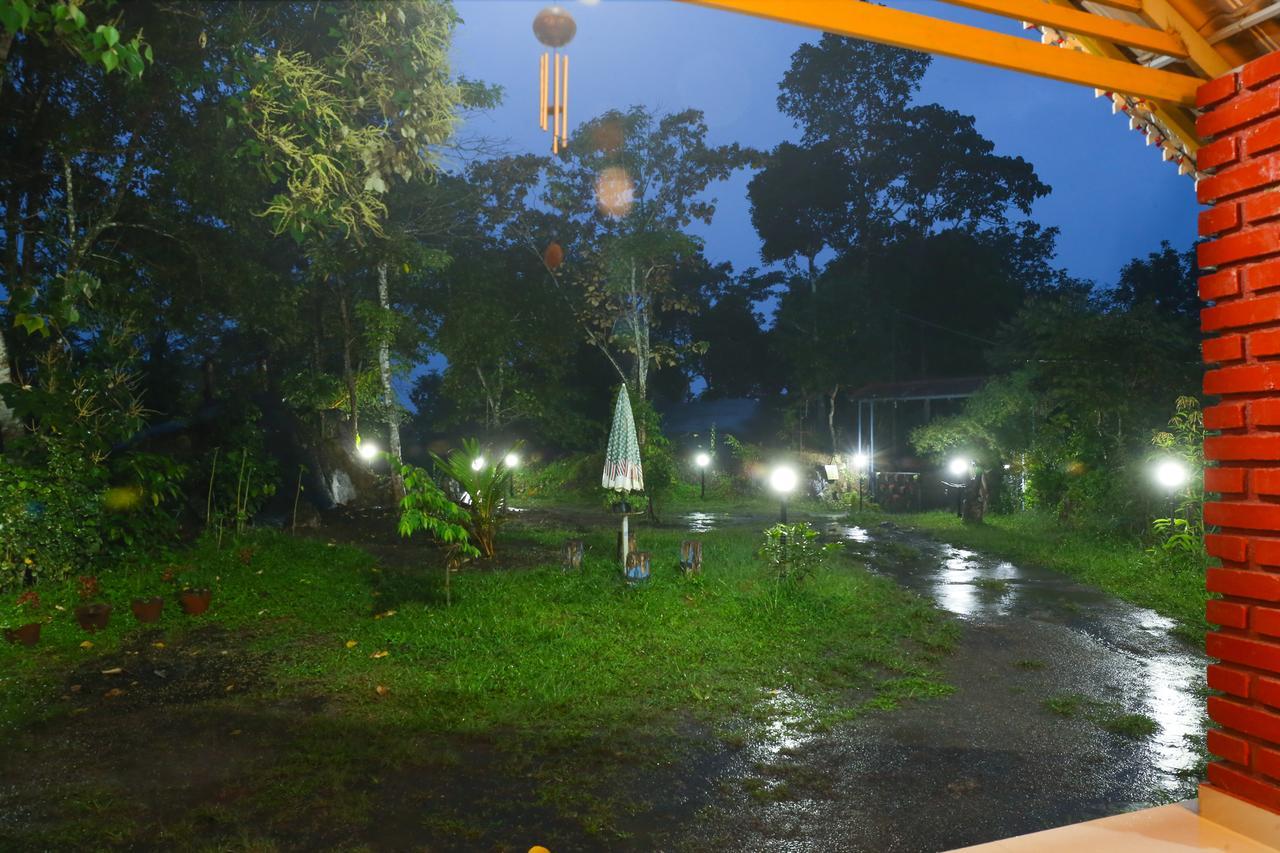 Rock Haven Wayanad Bed & Breakfast กัลปัตตา ภายนอก รูปภาพ